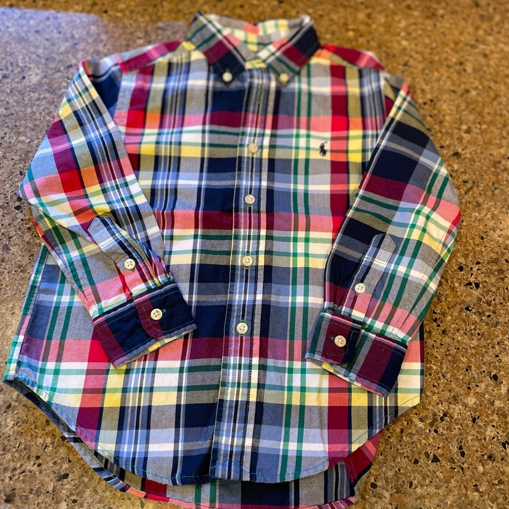 Button down shirts - Picture 4 of 7